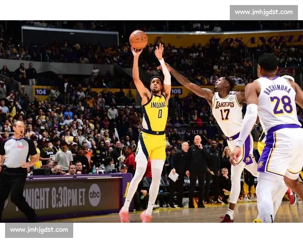 双核缺席夜，里夫斯 51 分扛湖人大旗