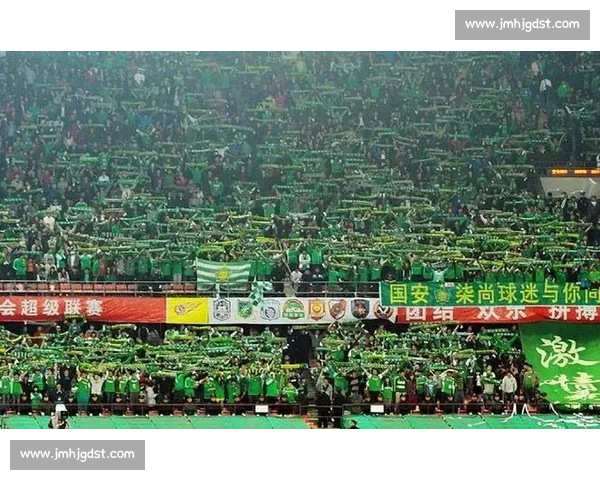 工体歌声化怒火：国安惨败后球迷三首改编曲直击痛点